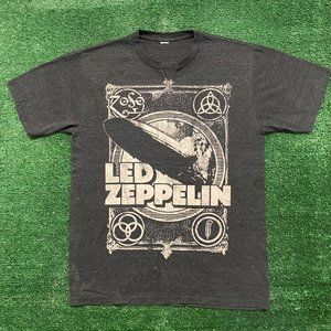 Vintage Y2K Essential Led Zeppelin Blimp Rock Band T-Shirt